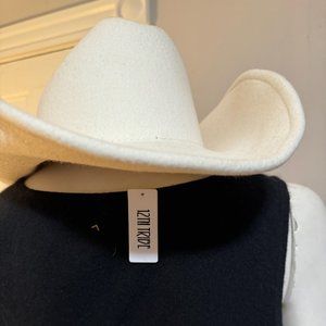 NWT 12TH TRIBE MCGRAW IVORY FELT HAT
